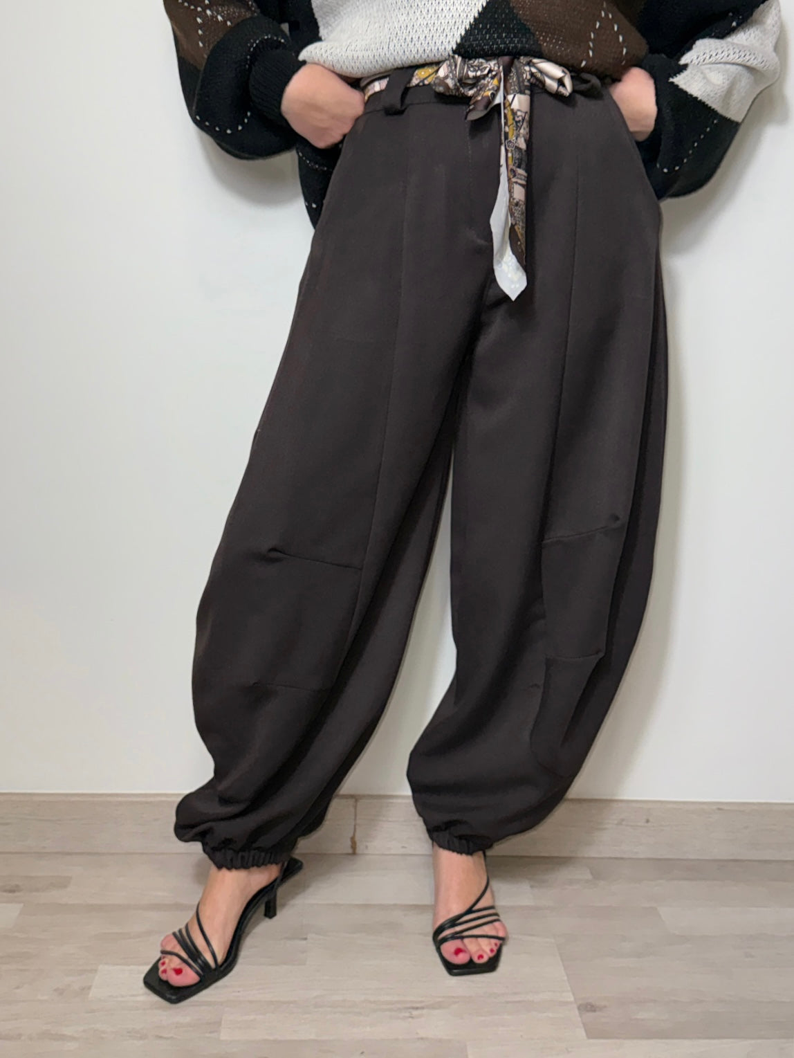 PANTALÓN MONCHI MARRÓN