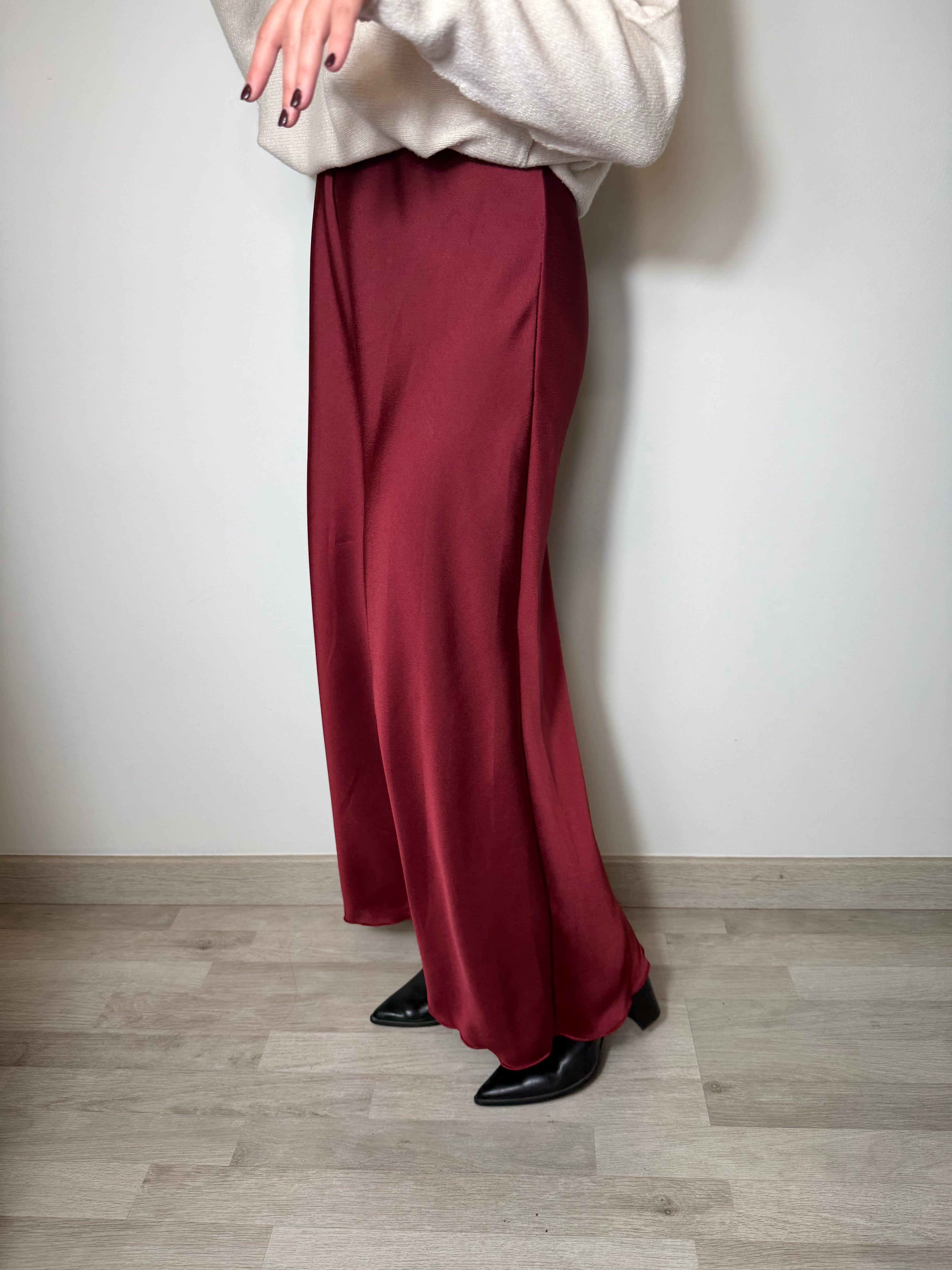 FALDA LARGA SATEN