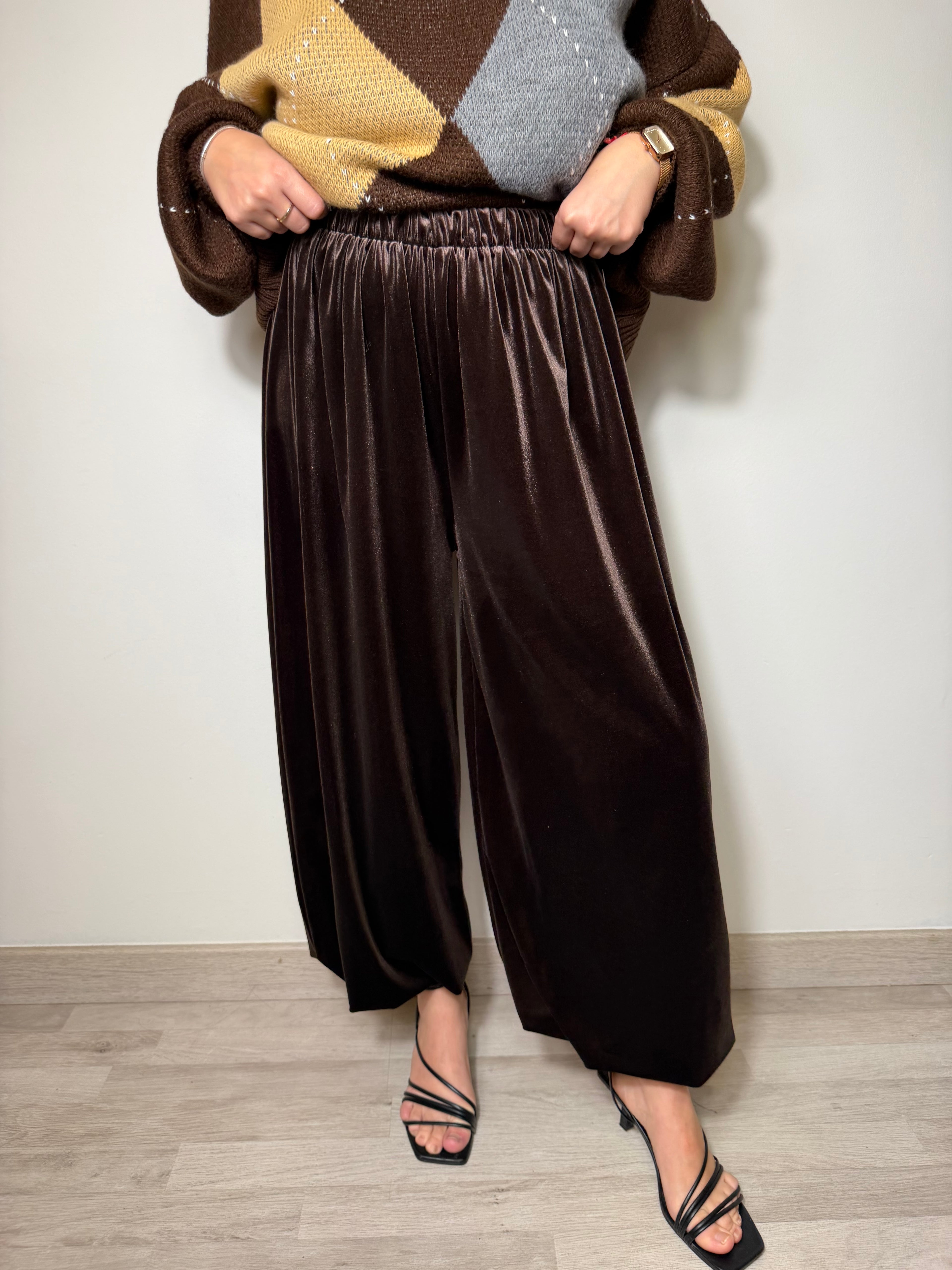 PANTALÓN BOMBO TERCIOPELO MARRÓN