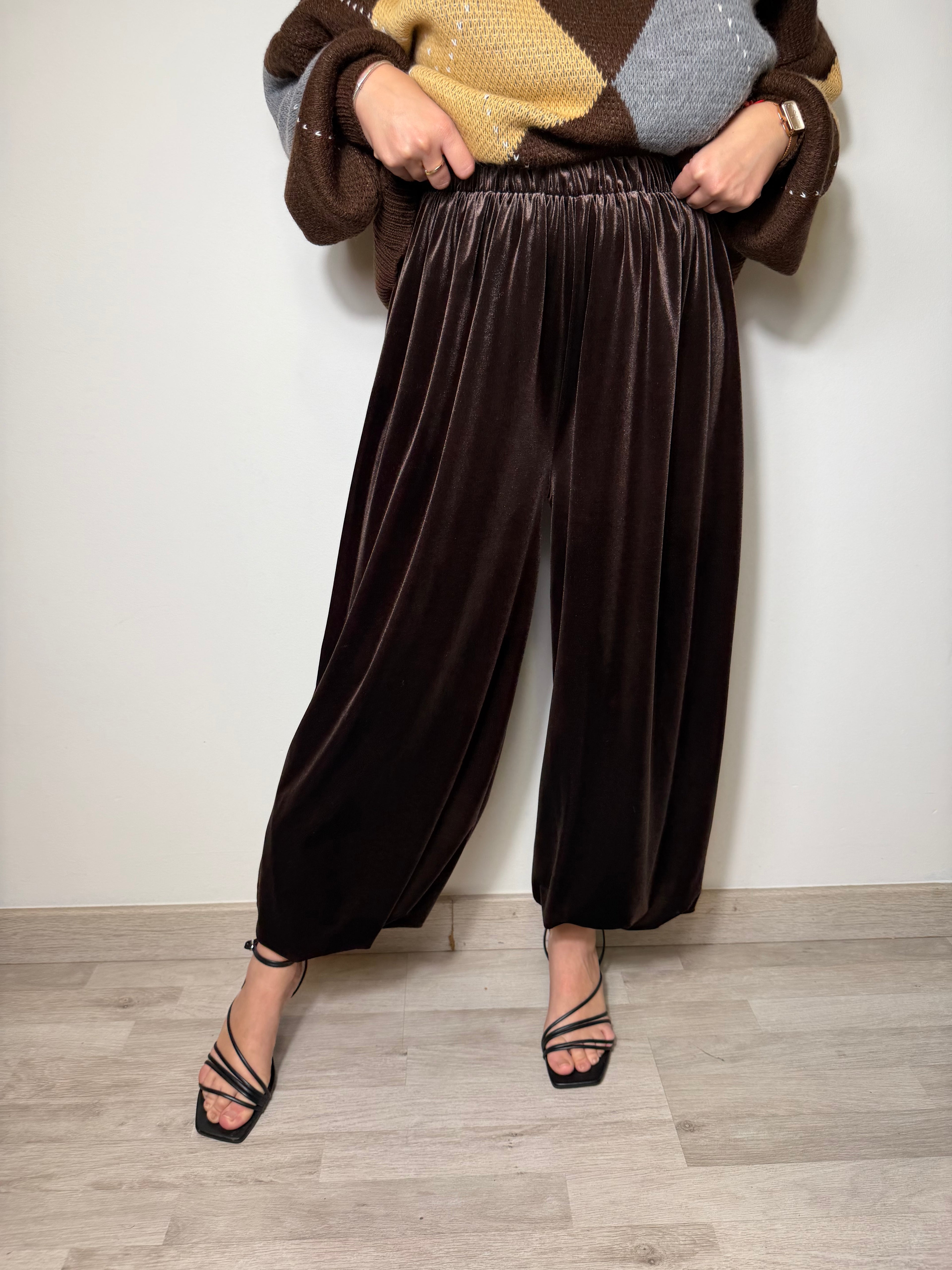 PANTALÓN BOMBO TERCIOPELO MARRÓN