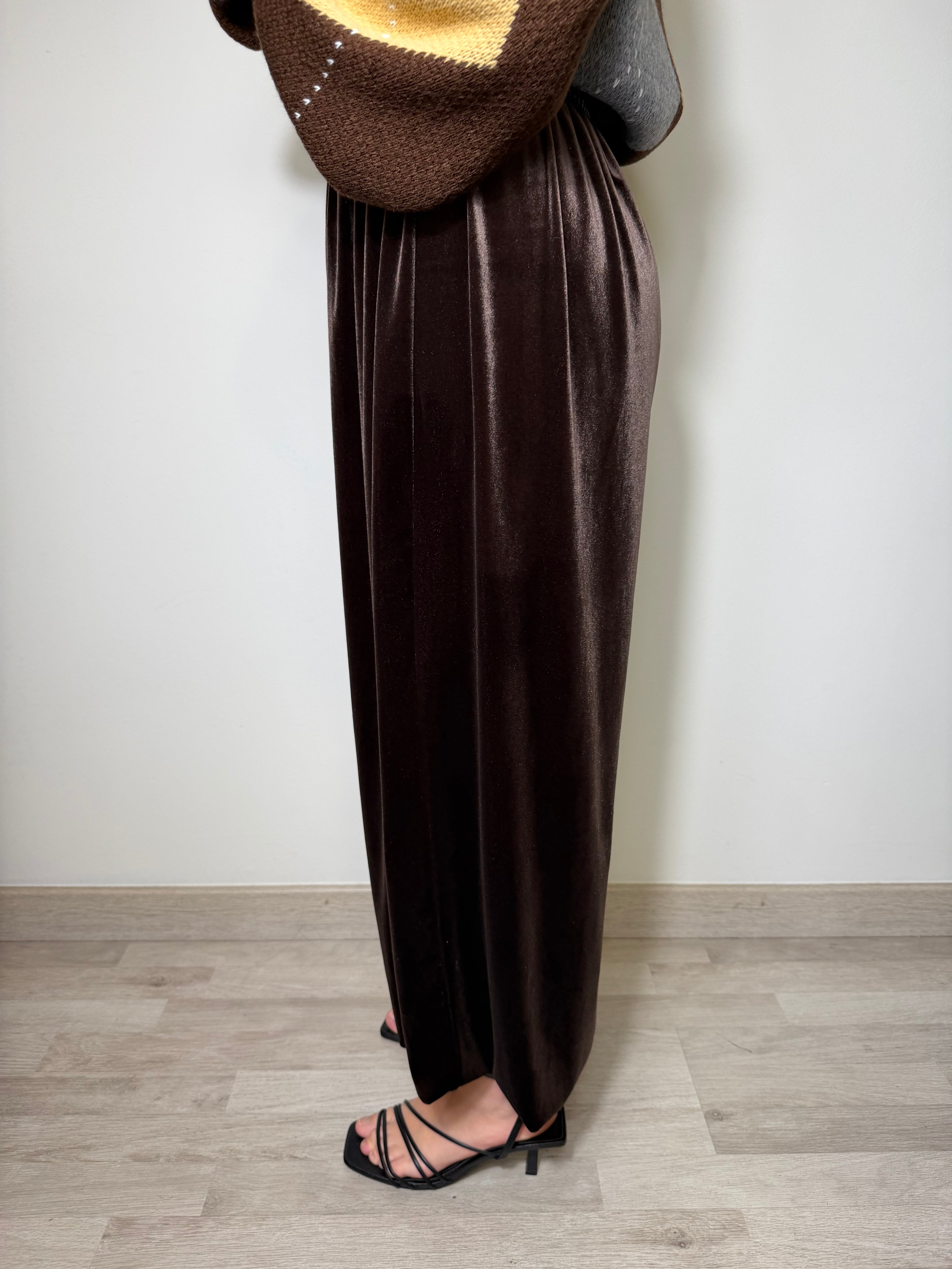 PANTALÓN BOMBO TERCIOPELO MARRÓN